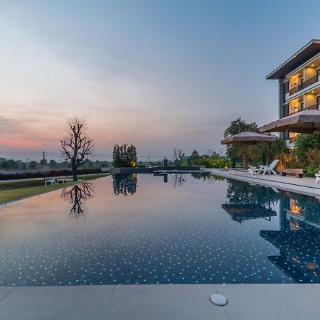 Green Ville Laguna Hotel Sung Noen Eksteriør bilde
